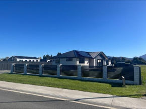 Oraka Scenery - Te Anau Holiday Home